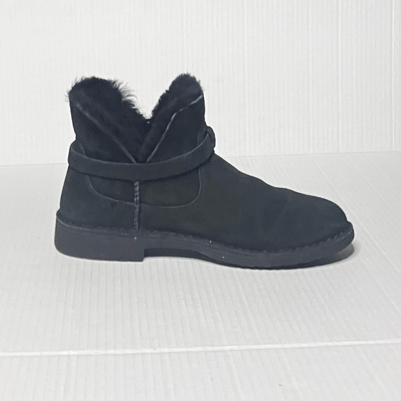 UGG Elisa Boots - Picture 12 of 12